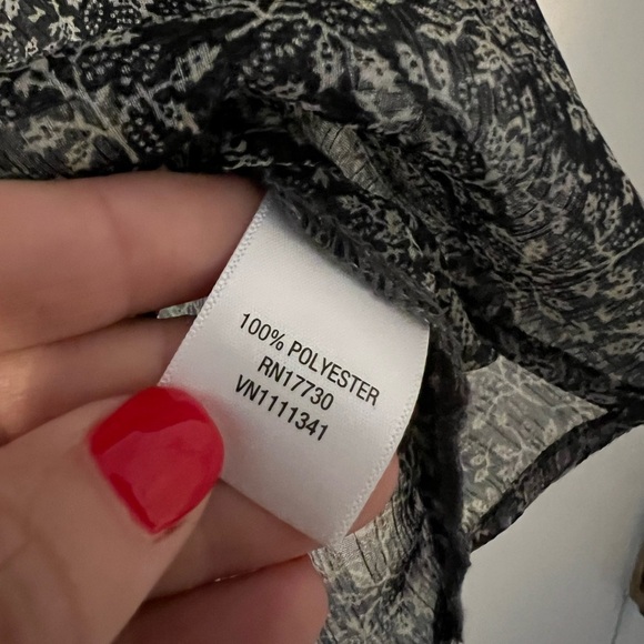 NWT Converse top size M (J137) - Picture 6 of 10